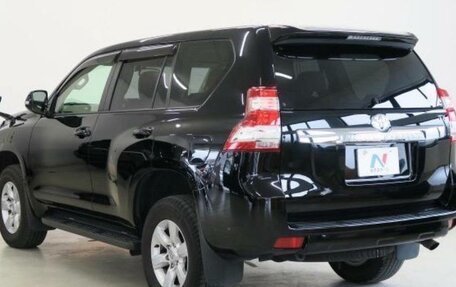 Toyota Land Cruiser Prado 150 рестайлинг 2, 2014 год, 3 900 000 рублей, 2 фотография