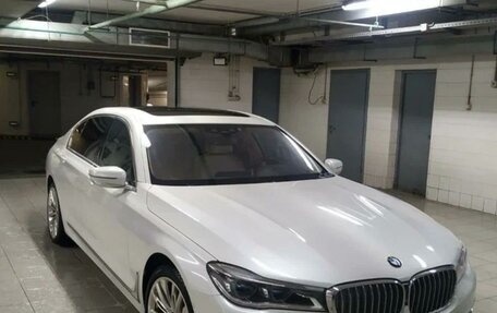 BMW 7 серия, 2016 год, 4 800 000 рублей, 2 фотография