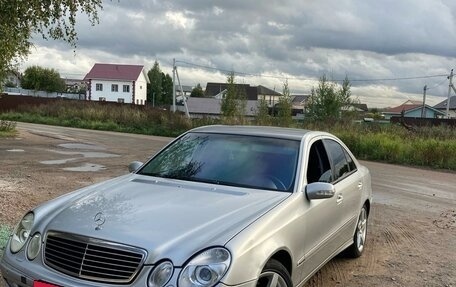 Mercedes-Benz E-Класс, 2003 год, 680 000 рублей, 2 фотография