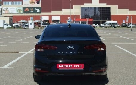Hyundai Elantra VI рестайлинг, 2018 год, 1 640 000 рублей, 4 фотография