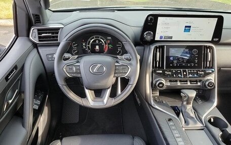 Lexus LX, 2024 год, 13 685 000 рублей, 6 фотография