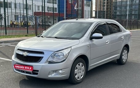 Chevrolet Cobalt II, 2013 год, 650 000 рублей, 2 фотография