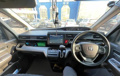 Honda Stepwgn IV, 2015 год, 1 900 000 рублей, 2 фотография