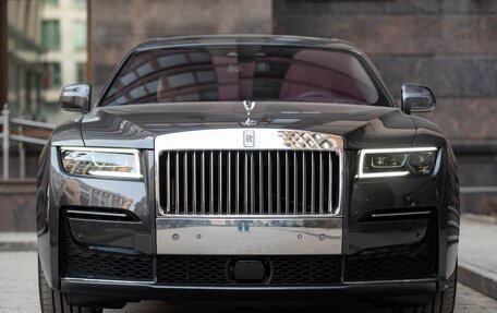 Rolls-Royce Ghost Series II рестайлинг, 2023 год, 57 300 000 рублей, 4 фотография