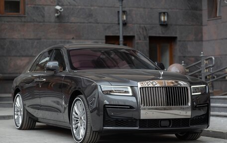 Rolls-Royce Ghost Series II рестайлинг, 2023 год, 57 300 000 рублей, 3 фотография