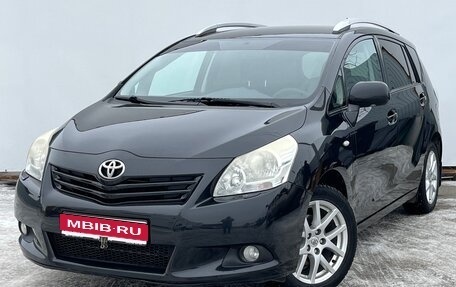 Toyota Verso I, 2011 год, 1 350 000 рублей, 1 фотография