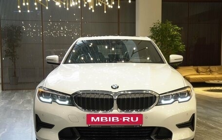 BMW 3 серия, 2019 год, 3 730 000 рублей, 3 фотография