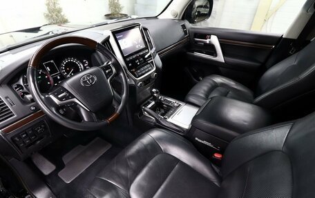 Toyota Land Cruiser 200, 2016 год, 7 070 000 рублей, 7 фотография