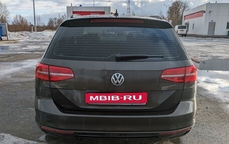 Volkswagen Passat B8 рестайлинг, 2018 год, 1 895 000 рублей, 2 фотография