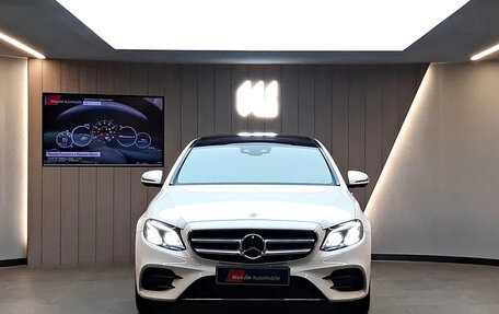 Mercedes-Benz E-Класс, 2020 год, 3 520 000 рублей, 3 фотография