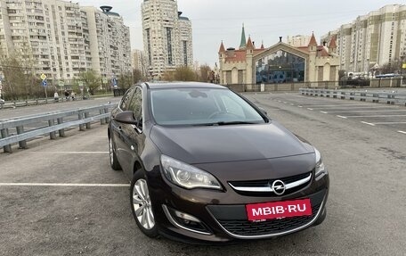 Opel Astra J, 2013 год, 1 300 000 рублей, 1 фотография