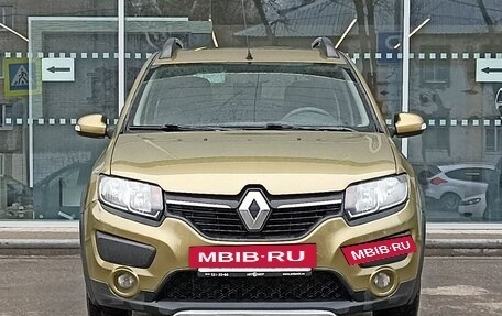 Renault Sandero II рестайлинг, 2015 год, 880 000 рублей, 2 фотография