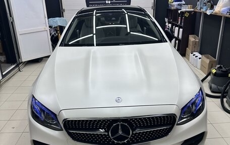 Mercedes-Benz E-Класс, 2017 год, 5 300 000 рублей, 5 фотография