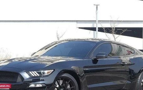 Ford Mustang VI рестайлинг, 2019 год, 11 800 000 рублей, 2 фотография