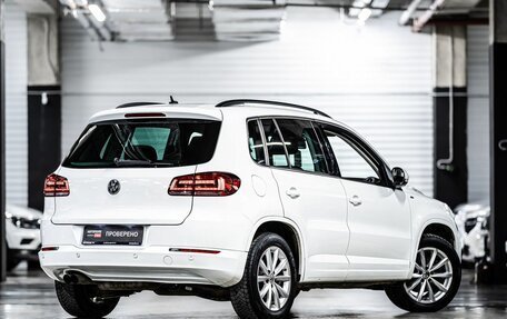 Volkswagen Tiguan I, 2015 год, 1 727 000 рублей, 3 фотография