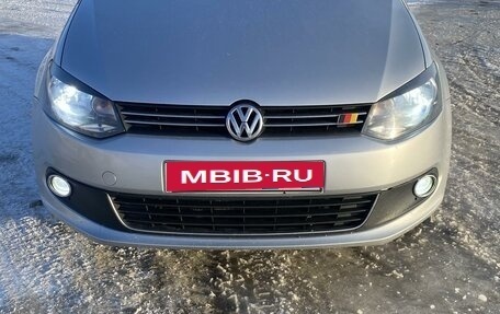 Volkswagen Polo VI (EU Market), 2014 год, 880 000 рублей, 3 фотография
