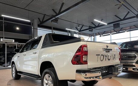 Toyota Hilux VIII, 2021 год, 5 500 000 рублей, 2 фотография