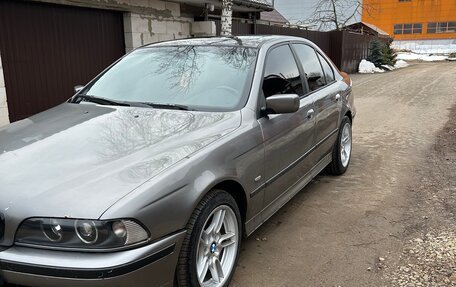 BMW 5 серия, 2002 год, 620 000 рублей, 2 фотография