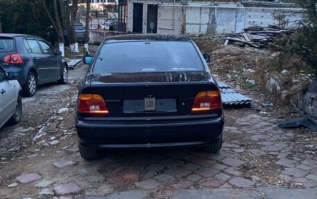BMW 5 серия, 2001 год, 900 000 рублей, 3 фотография