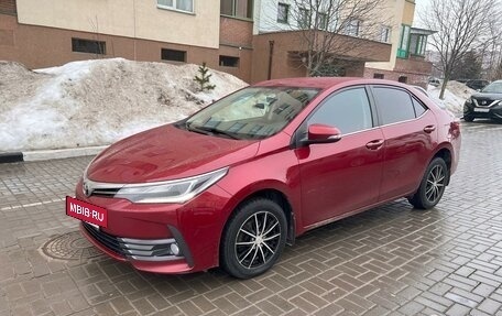 Toyota Corolla, 2018 год, 1 900 000 рублей, 3 фотография