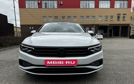 Volkswagen Passat B8 рестайлинг, 2020 год, 2 200 000 рублей, 4 фотография