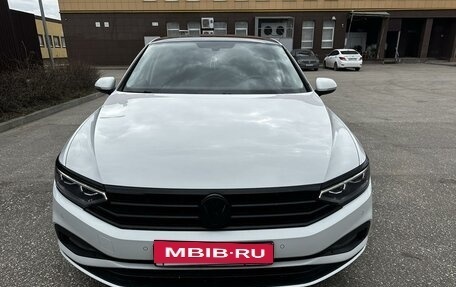 Volkswagen Passat B8 рестайлинг, 2020 год, 2 200 000 рублей, 5 фотография