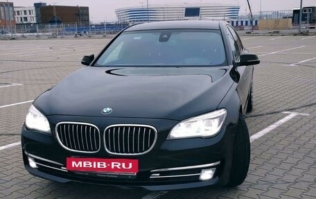 BMW 7 серия, 2012 год, 3 000 000 рублей, 4 фотография