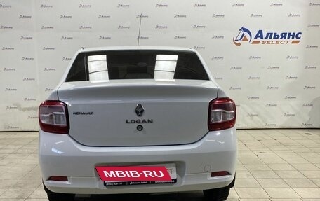 Renault Logan II, 2018 год, 705 000 рублей, 4 фотография