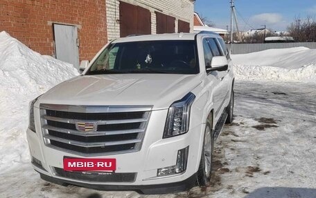 Cadillac Escalade IV, 2019 год, 8 500 000 рублей, 2 фотография