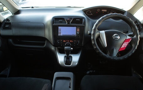 Nissan Serena IV, 2013 год, 1 385 000 рублей, 4 фотография