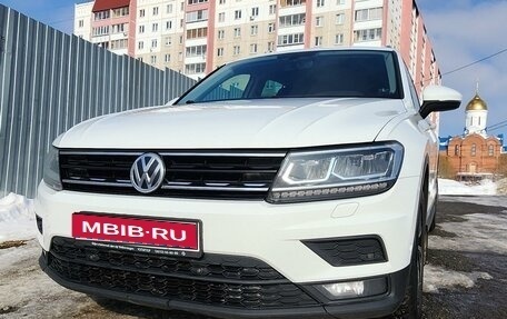 Volkswagen Tiguan II, 2018 год, 2 075 000 рублей, 1 фотография