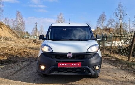 Fiat Doblo II рестайлинг, 2019 год, 1 695 000 рублей, 1 фотография