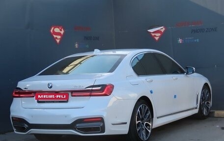 BMW 7 серия, 2021 год, 8 234 000 рублей, 2 фотография