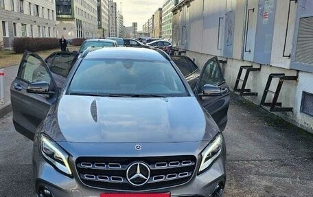 Mercedes-Benz GLA, 2019 год, 3 450 000 рублей, 5 фотография