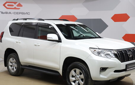 Toyota Land Cruiser Prado 150 рестайлинг 2, 2021 год, 5 890 000 рублей, 3 фотография