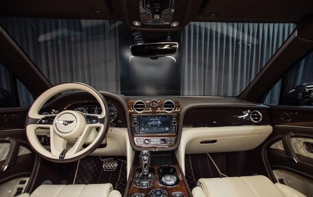 Bentley Bentayga I, 2017 год, 13 500 000 рублей, 3 фотография
