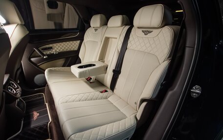 Bentley Bentayga I, 2017 год, 13 500 000 рублей, 4 фотография
