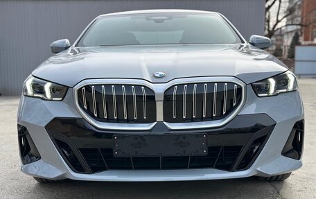 BMW 5 серия, 2023 год, 10 900 000 рублей, 2 фотография