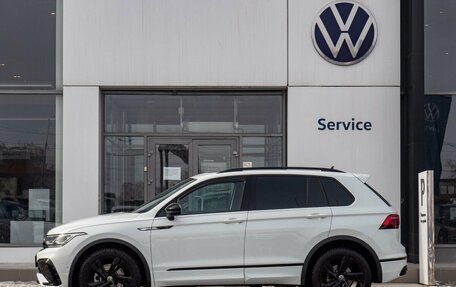 Volkswagen Tiguan II, 2021 год, 4 300 000 рублей, 2 фотография
