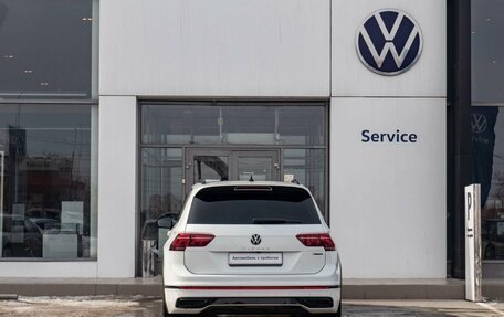 Volkswagen Tiguan II, 2021 год, 4 300 000 рублей, 4 фотография