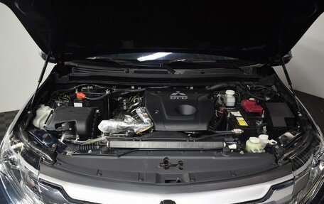Mitsubishi Pajero Sport III рестайлинг, 2018 год, 3 099 000 рублей, 7 фотография