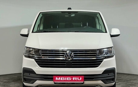 Volkswagen Caravelle T6 рестайлинг, 2021 год, 4 870 000 рублей, 2 фотография