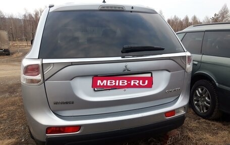 Mitsubishi Outlander III рестайлинг 3, 2012 год, 1 600 000 рублей, 6 фотография