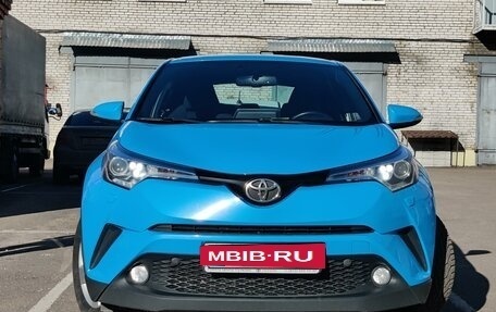 Toyota C-HR I рестайлинг, 2018 год, 2 490 000 рублей, 3 фотография
