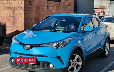 Toyota C-HR I рестайлинг, 2018 год, 2 490 000 рублей, 2 фотография