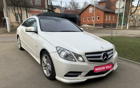 Mercedes-Benz E-Класс, 2012 год, 1 650 000 рублей, 3 фотография