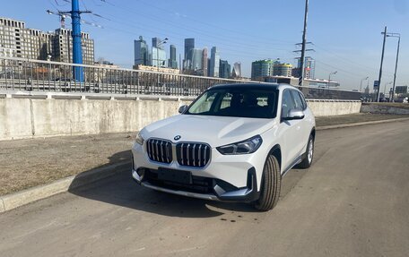 BMW X1, 2023 год, 5 800 000 рублей, 1 фотография