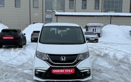 Honda Stepwgn IV, 2017 год, 2 260 000 рублей, 3 фотография