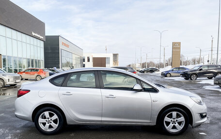 Opel Astra J, 2013 год, 999 000 рублей, 4 фотография