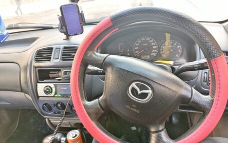 Mazda 323, 2001 год, 2 фотография